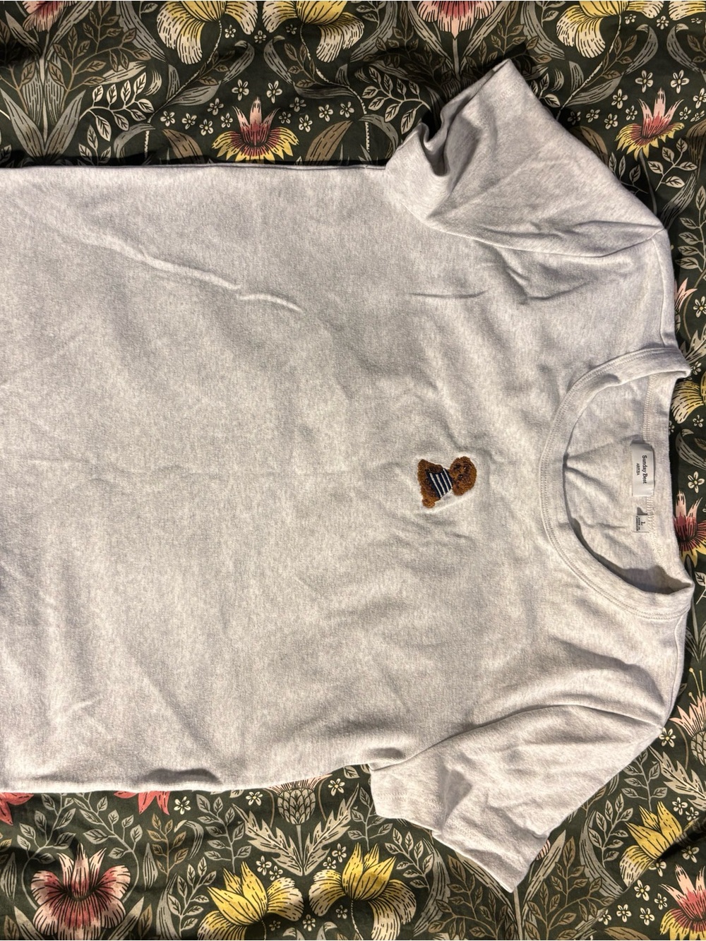 Aritzia Light Gray Crewneck T‑Shirt with Bear Patch